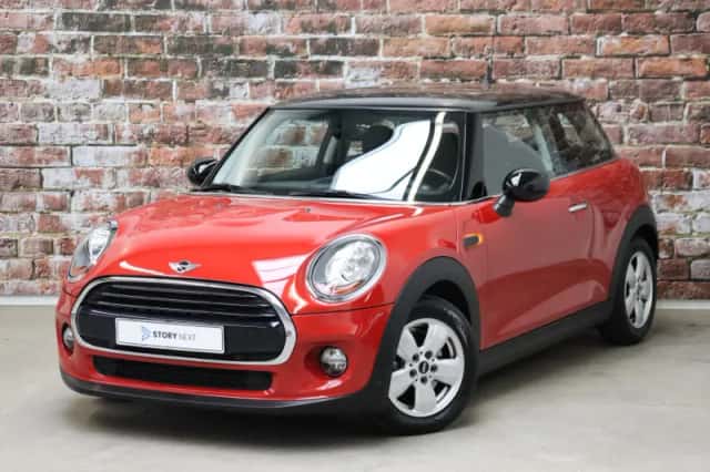 MINI Cooper (2017) thumbnail 1