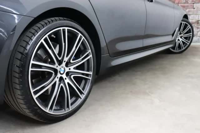 BMW 5-Serie (2017) thumbnail 6