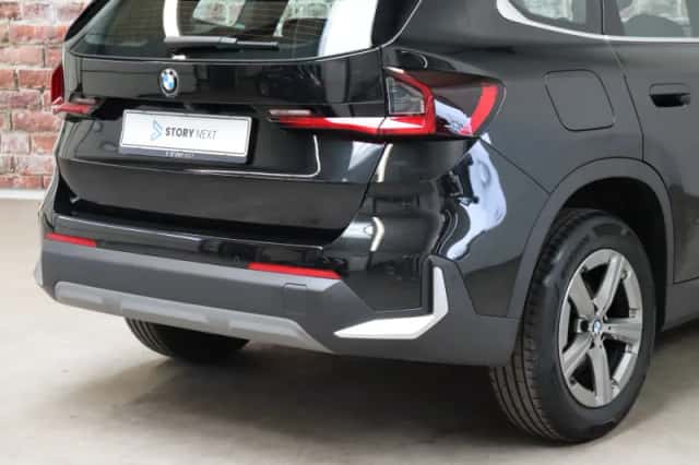 BMW X1 (2023) thumbnail 5
