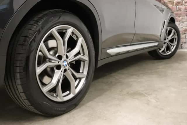 BMW X3 (2018) thumbnail 6