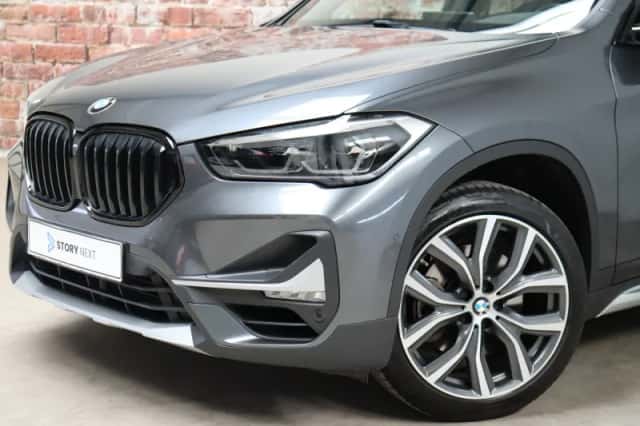 BMW X1 (2021) thumbnail 2