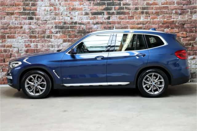 BMW X3 (2018) thumbnail 3