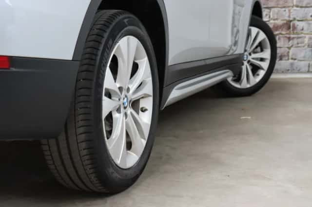 BMW X1 (2016) thumbnail 6