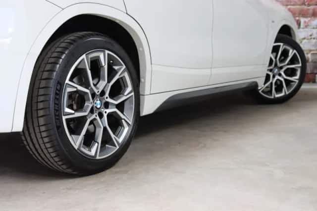 BMW X2 (2022) thumbnail 6