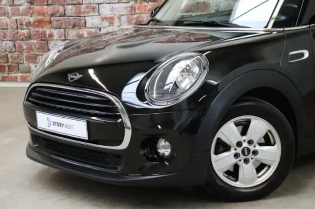 MINI Cooper (2019) thumbnail 2