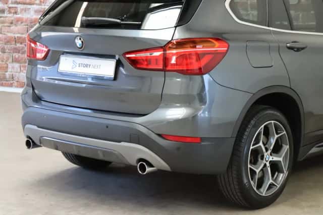 BMW X1 (2016) thumbnail 5