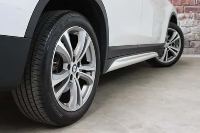 BMW X1 (2016) thumbnail 6