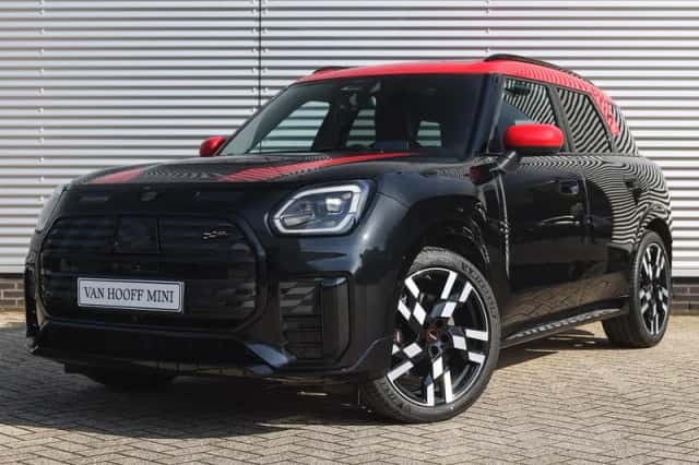 MINI Countryman (2024) thumbnail 1