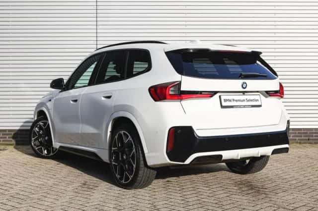 BMW X1 (2023) thumbnail 2
