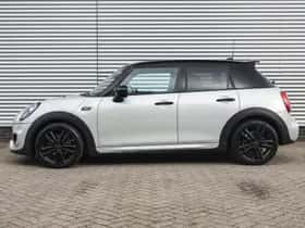MINI Hatchback (2021) thumbnail 3