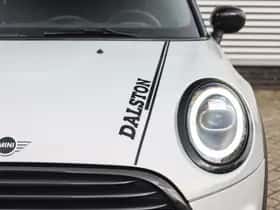 MINI Hatchback (2021) thumbnail 7