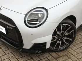 MINI Hatchback (2025) thumbnail 24
