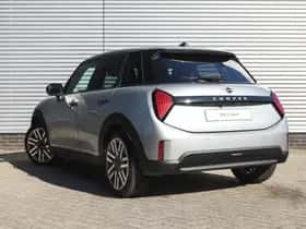 MINI Hatchback (2026) thumbnail 2