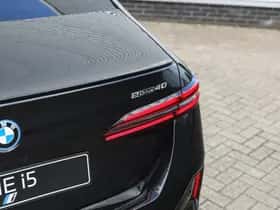 BMW i5 (2026) thumbnail 35