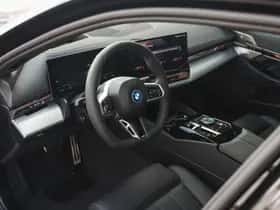 BMW i5 (2026) thumbnail 8