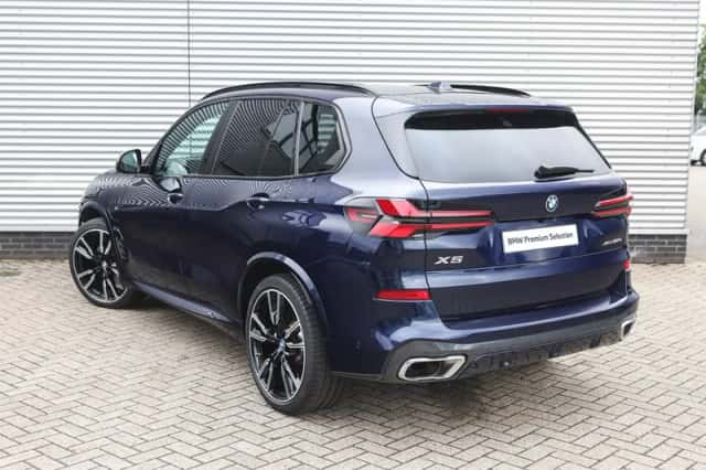 BMW X5 (2024) thumbnail 2