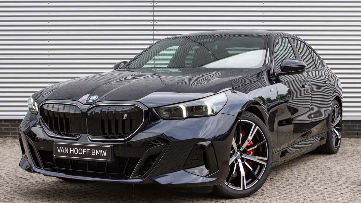 BMW i5 (2026) — foto 1