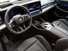 BMW i5 (2026) thumbnail 8