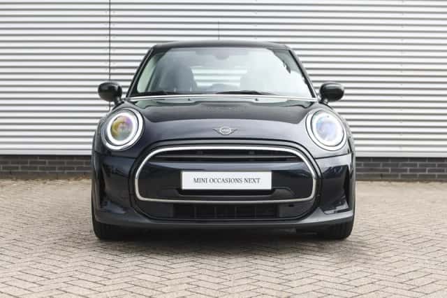 MINI Hatchback (2022) thumbnail 5