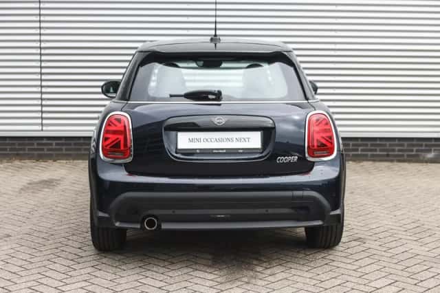 MINI Hatchback (2022) thumbnail 6