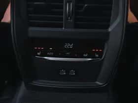BMW i4 (2026) thumbnail 12