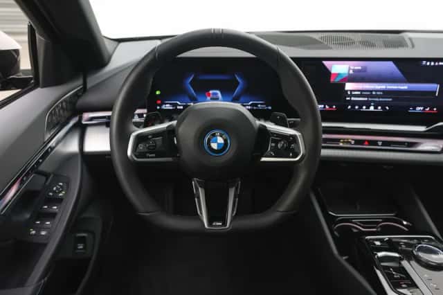 BMW 5-Serie (2025) thumbnail 3