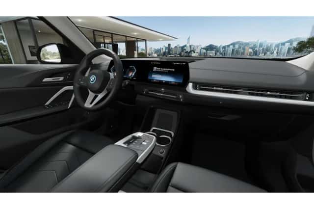 BMW iX1 (2026) thumbnail 4