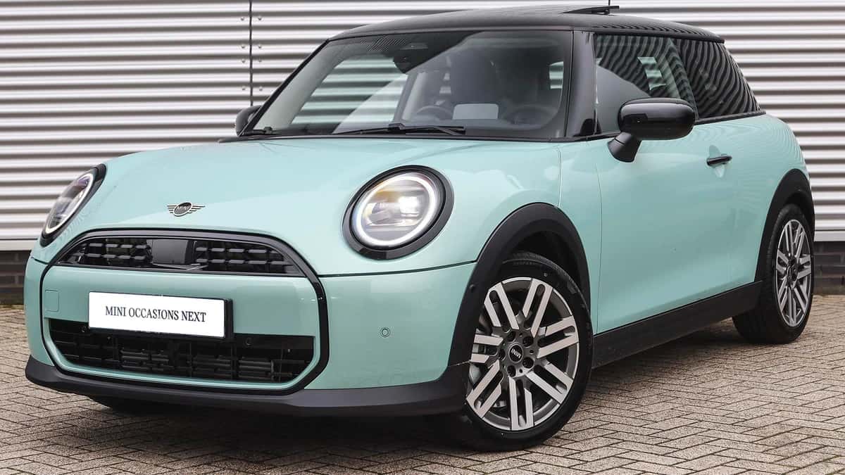 MINI Hatchback (2025) — foto 1