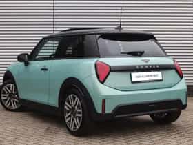 MINI Hatchback (2025) thumbnail 2