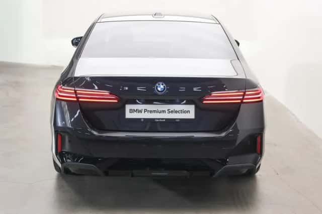 BMW 5-Serie (2024) thumbnail 6