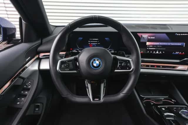 BMW 5-Serie (2025) thumbnail 3
