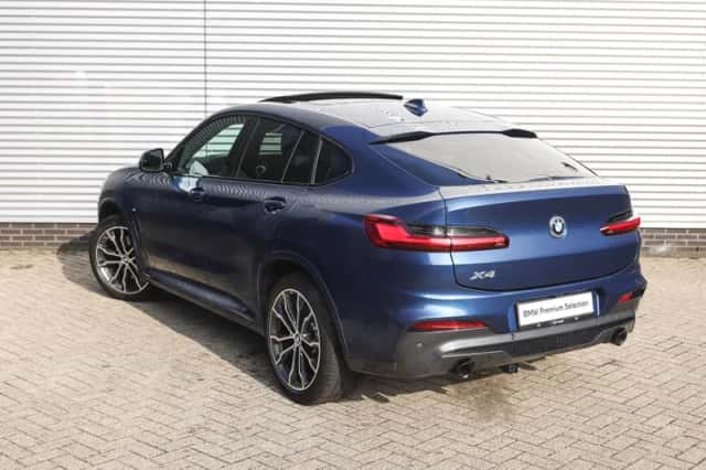 BMW X4 (2021) thumbnail 2