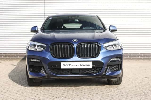 BMW X4 (2021) thumbnail 6