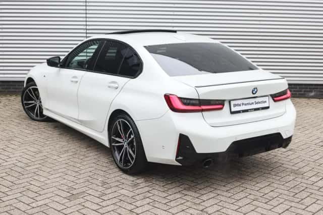 BMW 3-Serie (2023) thumbnail 2