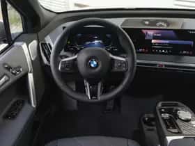 BMW iX (2026) thumbnail 3