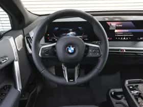 BMW iX (2025) thumbnail 3