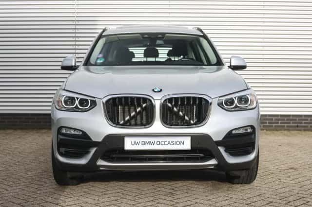 BMW X3 (2018) thumbnail 6