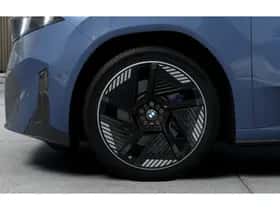 BMW iX3 (2026) thumbnail 6