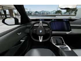BMW iX3 (2026) thumbnail 7