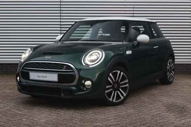 MINI Cooper (2018) thumbnail 1