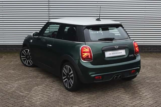 MINI Cooper (2018) thumbnail 2