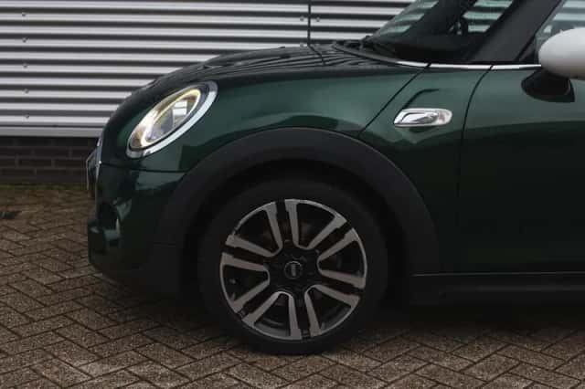 MINI Cooper (2018) thumbnail 4
