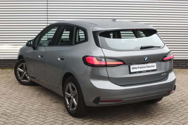 BMW 2-Serie (2023) thumbnail 2