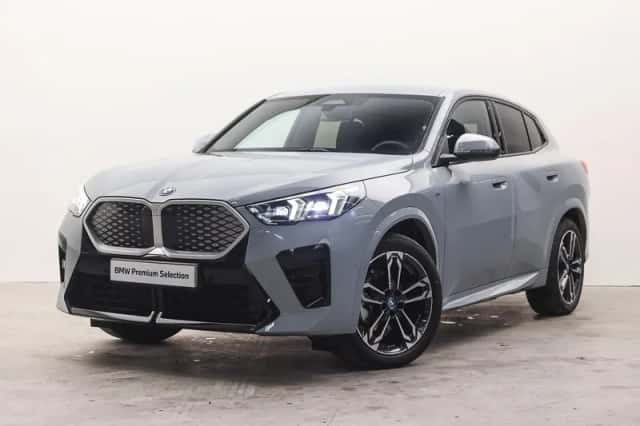 BMW iX2 (2025) thumbnail 1