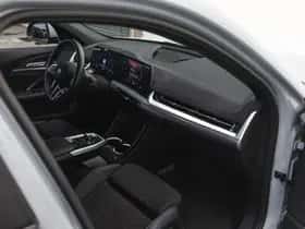 BMW iX2 (2025) thumbnail 9