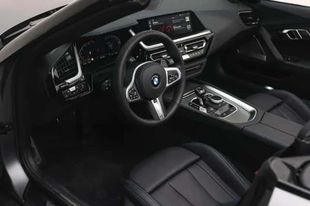 BMW Z4 (2026) thumbnail 3