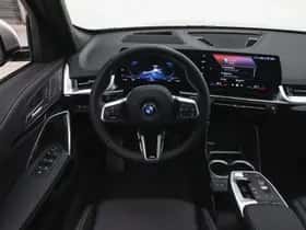 BMW iX1 (2026) thumbnail 3