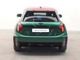 MINI Hatchback (2024) thumbnail 4