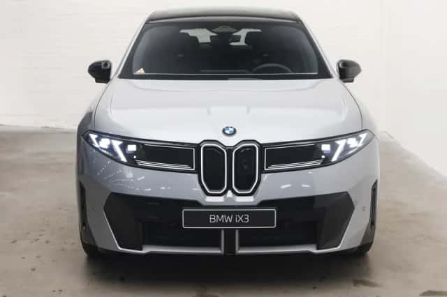 BMW iX3 (2026) thumbnail 5