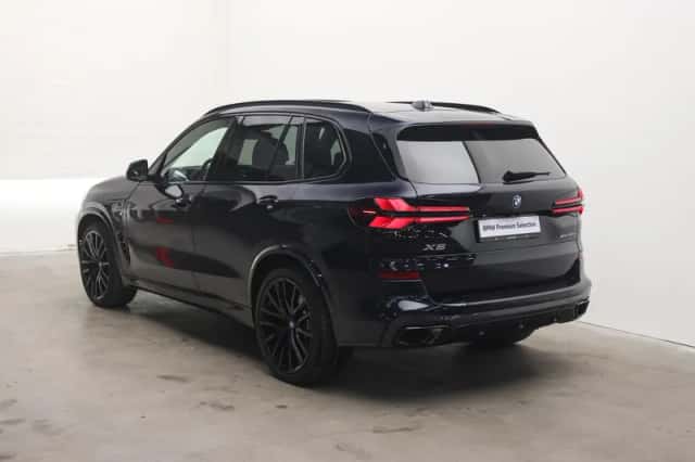 BMW X5 (2024) thumbnail 2